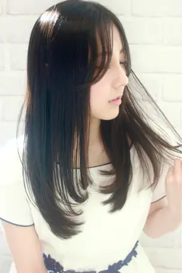 縮毛矯正やカラーでダメージを感じてる方にオススメ！✨艶髪形状記憶髪質改善トリートメント✨