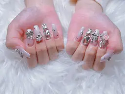 🌸新店OPEN🈹［チップ長さだし] 10本持ち込みデザイン、パーツつけ放題、＜ソフトジェルオフ無料＞