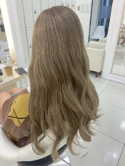 ブリーチ&ファッションカラー✨️🌸