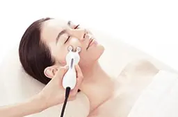 【リフトアップ✨️】低周波トリートメント付き♡エステモデル ※注意事項の確認お願いします