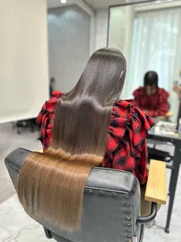 【人気no.1✨美髪矯正+極潤トリートメント+カット】