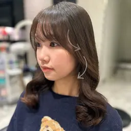 可愛く前髪カット♡