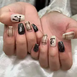 シンプルデザイン持ち込み🌼オフ、長さ出し、補強希望の方事前にお知らせください📢