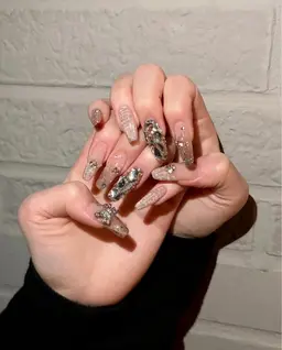 ［スカルプ・ネイルチップ］デザイン・ネイルし放題　パラジェルベース使用！カラー・パーツ1部無料！新規:オフ無料