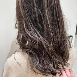 【🧸ハイライト🧸】ハイライト + カラー + カット+ Aujuaトリートメント