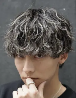 【ミニモ限定】3月3名様限定！カット➕ハイライト➕パーマ