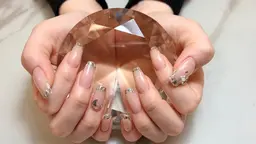 ガラスフレンチ💖/オフィス◎/イニシャルパーツの追加で現場にもピッタリ❣️/オフケア込み