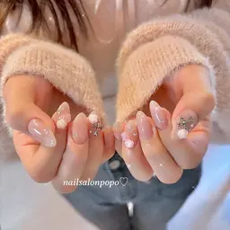 【オフあり】時間内パーツつけ放題◆ワンホン・韓国ネイル☆