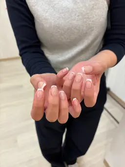 10名様限定！【クリアベースフレンチ/オフなし】豊富なカラー◎ベースカラーは追加1,100円で施術可能◎