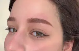 【SETでお得★】アイブロウ(眉毛)デザイン脱毛&ブロウリフト