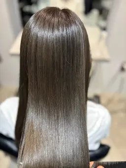 【ミニモ学割U24】艶カラー🎨＋髪質改善TR🌿 透明感のあるカラーに内部補修！学生さん限定特価⭐