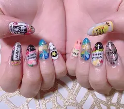 痛ネイル〔二次元アート〕の盛り放題💝22000 ※予めやりたい画像とコンセントの穴に爪を並べた写真を送って下さい