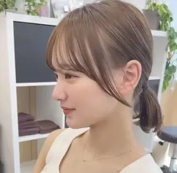 【スタイリング付🌟】　　　　　　　　　　　　　　　　　🎀前髪＋お顔まわりカット🎀