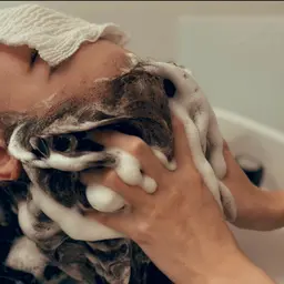 【疲れを撃退💥】カット＋10分ヘッドスパ