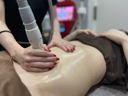 【男女】筋膜リリースで叶う！【ウルトラ痩身くびれ集中60分】¥14000→¥8800  男女施術１時間前は水のみでご来店