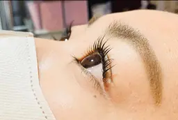 パリジェンヌラッシュリフト(まつ毛パーマ)