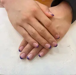 （オフあり）フレンチネイル