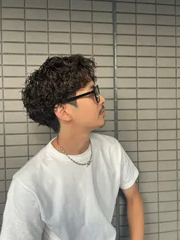 ミニモ学割‼️【学生限定】パーマ特化美容師からの最高のおもてなし✨パーマヘアでカッコ良くします！【パーマなんでも👍】