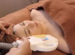 【小顔フェイシャル（高出力ラジオ波×吸引＋高保湿パック】超リフトUP☆