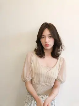 カット(小顔、レイヤー、韓国風)