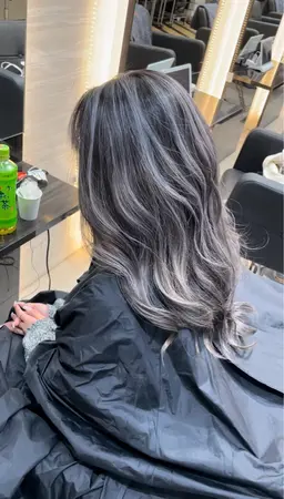 ハイライトバレイヤージュ🇺🇸👱🏼‍♀️