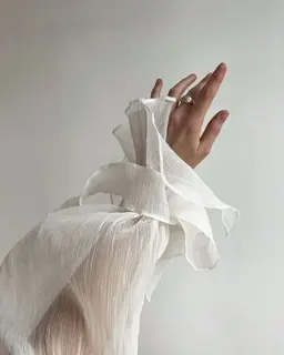 HAND 長さ出しオフ ジェルオフ（甘皮ケア込み）