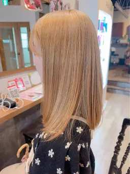 【ハイトーン】カット＋ダブルカラー＋Aujuaトリートメント        (ブリーチ＋ワンカラー)