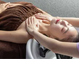 【🪄エイジング、AGA特化🔥】頭質改善スペシャルコース💆♀️❤️🩹2STEPトリートメント付き