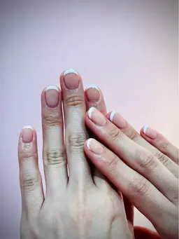 ミニモ【火・水曜日限定】ジェルオフ無料🆓フレンチネイル￥7980→￥5980