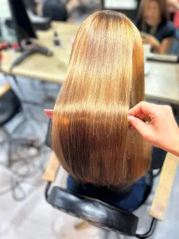 【ブリーチ毛の方はこちら💁‍♀️】✨カット➕艶髪縮毛矯正➕ワンカラー➕自社開発5stepラクリストリートメント✨