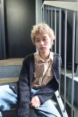 似合わせメンズカット+ケアブリーチカラー+補修トリートメント✨(U24男性限定)