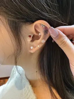 耳つぼジュエリー