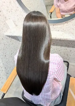 『ケアストレート』髪質改善ストレート（縮毛矯正） ¥15900