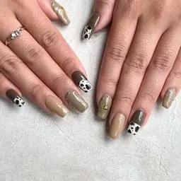 【ご新規様8月限定】ジェルネイルアートし放題💅オフあり🌈