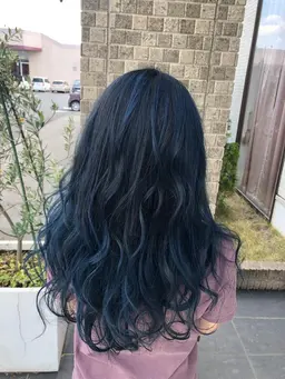 ヘアカラー & トリートメント