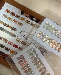 💗【ハンド】【フォルム付け】マグネットネイル