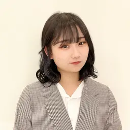 🎀黒染めを使わないトーンダウン+顔まわりカット（前処理トリートメント付）