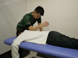 【口コミ投稿🌟12月限定0円】肩こり、腰痛でお悩みの方におすすめの人気NO.1メニュー！