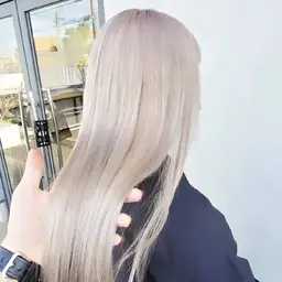 ❇️成人式クーポン❇️ブリーチカラー+艶髪改善トリートメント　¥15,000