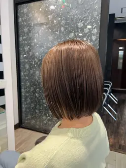 【日々のアイロンで負担の出やすい髪に】カット＋カラー＋ダメージ補強TR