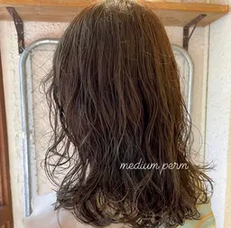 🌀似合わせカット+低ダメージパーマ+トリートメント🌀ハードパーマ/特殊パーマ