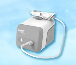 水光ジェット（顔にエクソーム導入）