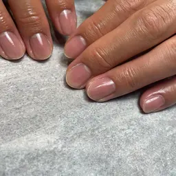 ハンド甘皮ケア〈炭酸パック付〉