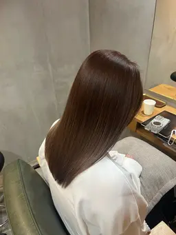 【カット】＋【メテオカラー】トリートメント配合の艶カラー✨カラーと同時施術でカラーをしながらダメージ補修🧚🏻