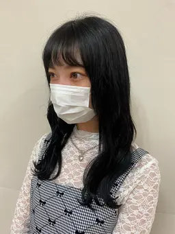 🐰なんちゃって🐰黒染めカラー＋無料トリートメント