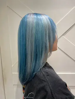 オススメ✨ダブルカラー(ブリーチ➕オンカラー️🩵)