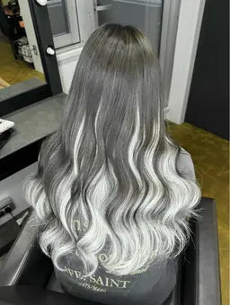 【ボブからロングに】カラー+シールエクステ80本+トリートメント 32100円