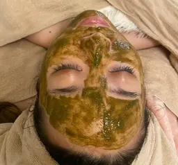 🎅１２月限定クーポン⭐️毛穴洗浄＆美容液導入ハーブピーリング🌿