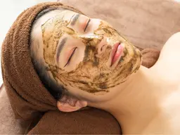 【5名様限定人気No1★医師推奨/本格肌改善】幹細胞入りの独自のハーブピーリング　赤ちゃん👶肌へ　毛穴レスのお肌に！