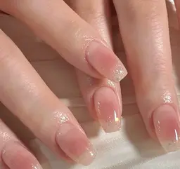 ◎SNSで人気の純欲チークネイル︎💕︎︎💕︎チーク+先端ラメ💞モテカワ女子🎶4100円